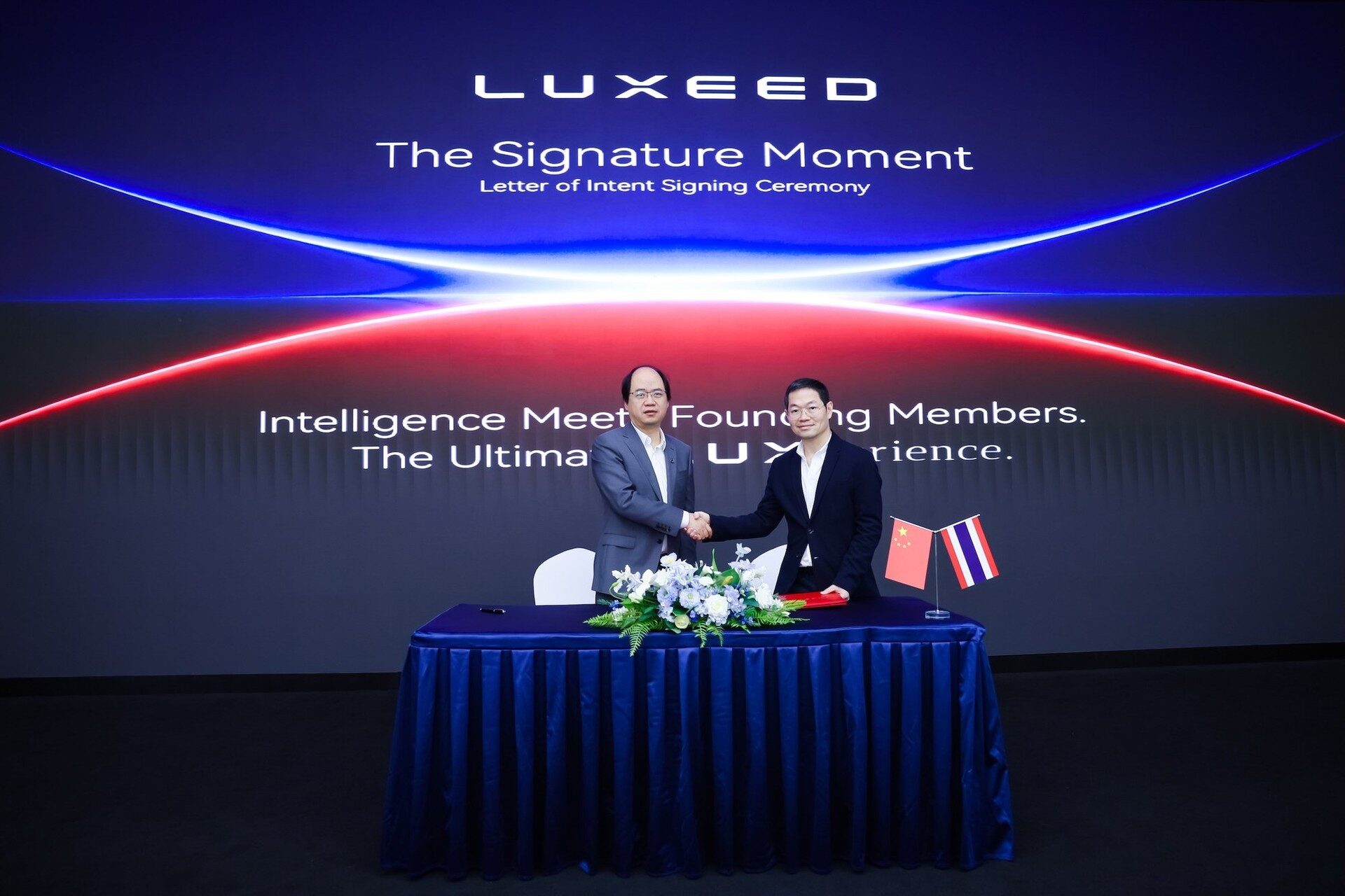 พิธีลงนามหนังสือแสดงเจตจำนงระหว่าง LUXEED และผู้จำหน่ายในไทย