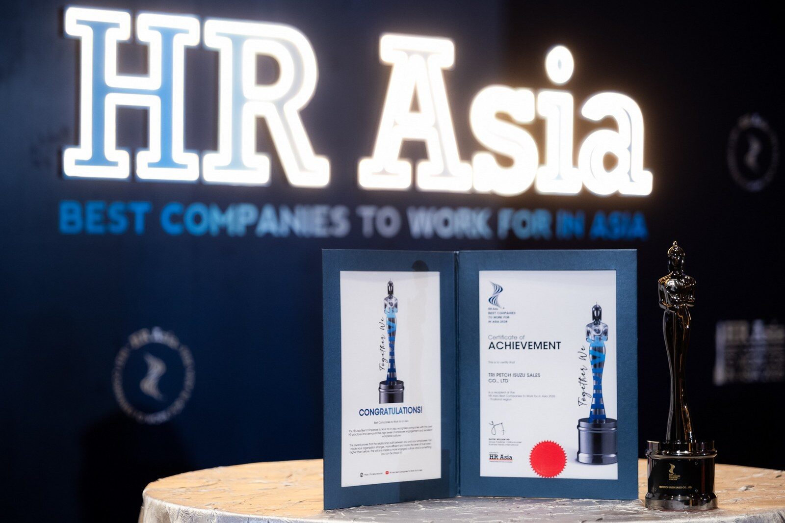 ตรีเพชรอีซูซุเซลส์ คว้า HR Asia Awards 2026 องค์กรยั่งยืน 4
