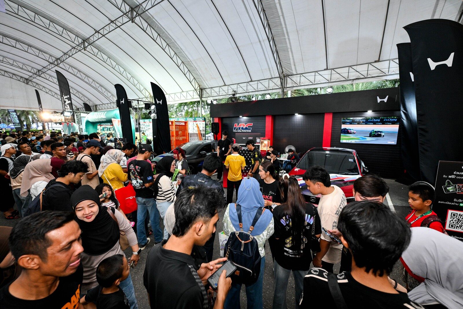ผู้ชมในโซน Honda งาน Songkhla Grand Prix 2026