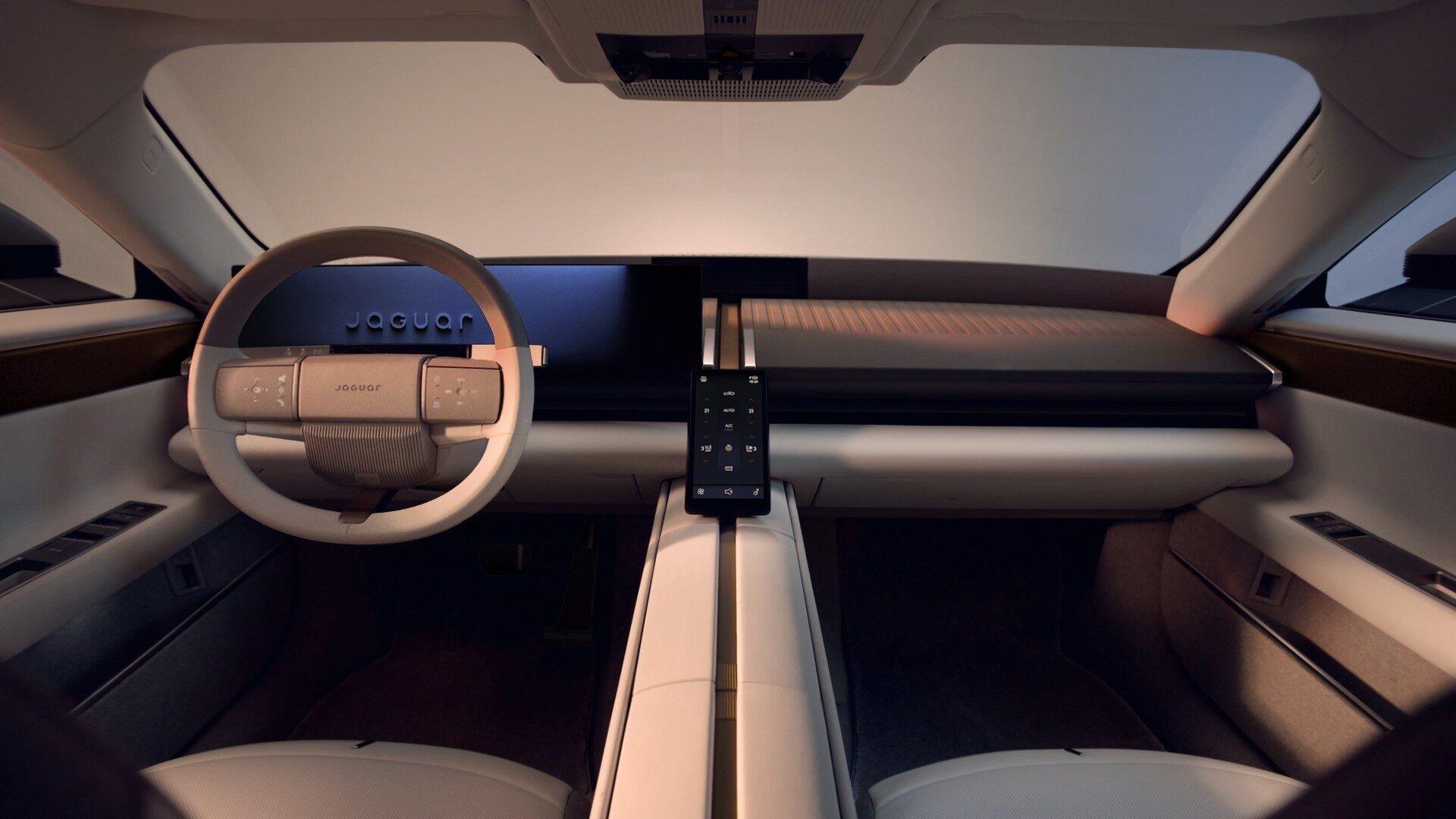 ห้องโดยสารด้านหน้า Jaguar Type 01