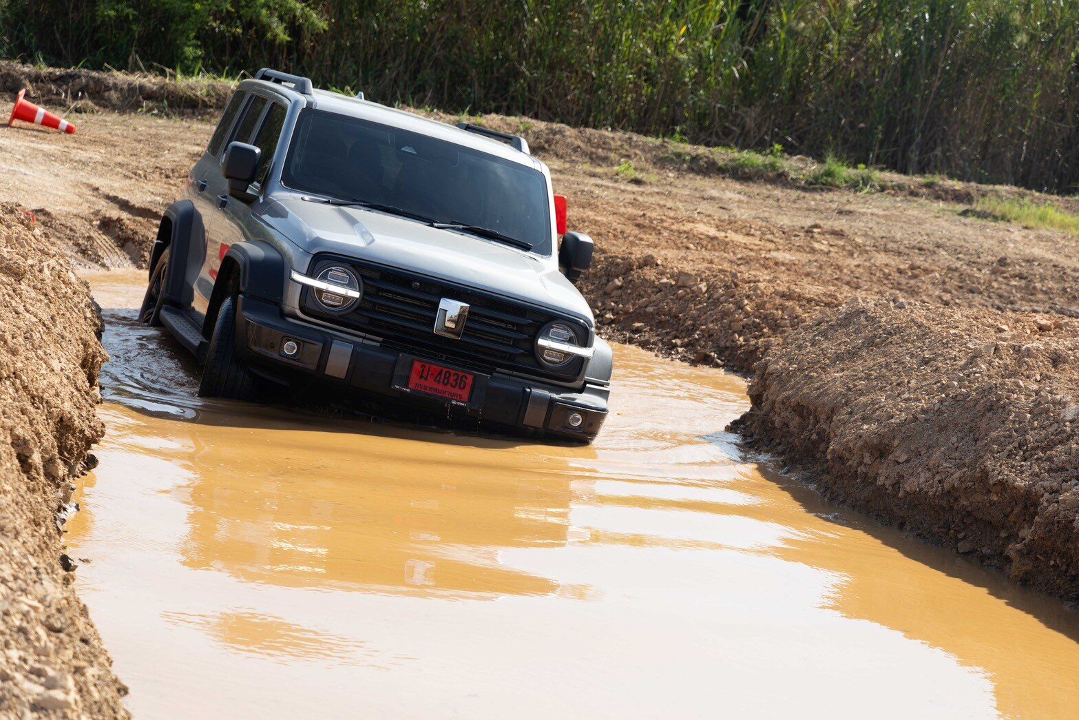 GWM Tank ลุยน้ำในสถานการณ์จำลองน้ำท่วมขัง