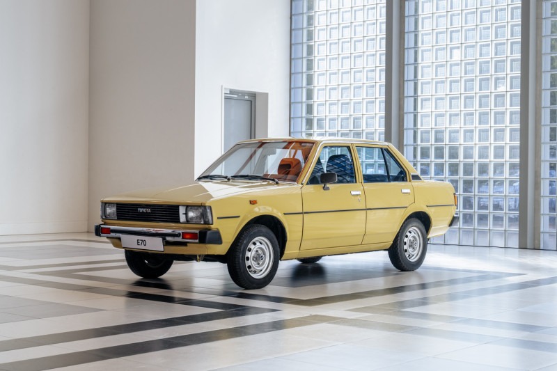 Toyota Corolla เจเนอเรชันที่ 4 รหัส E70