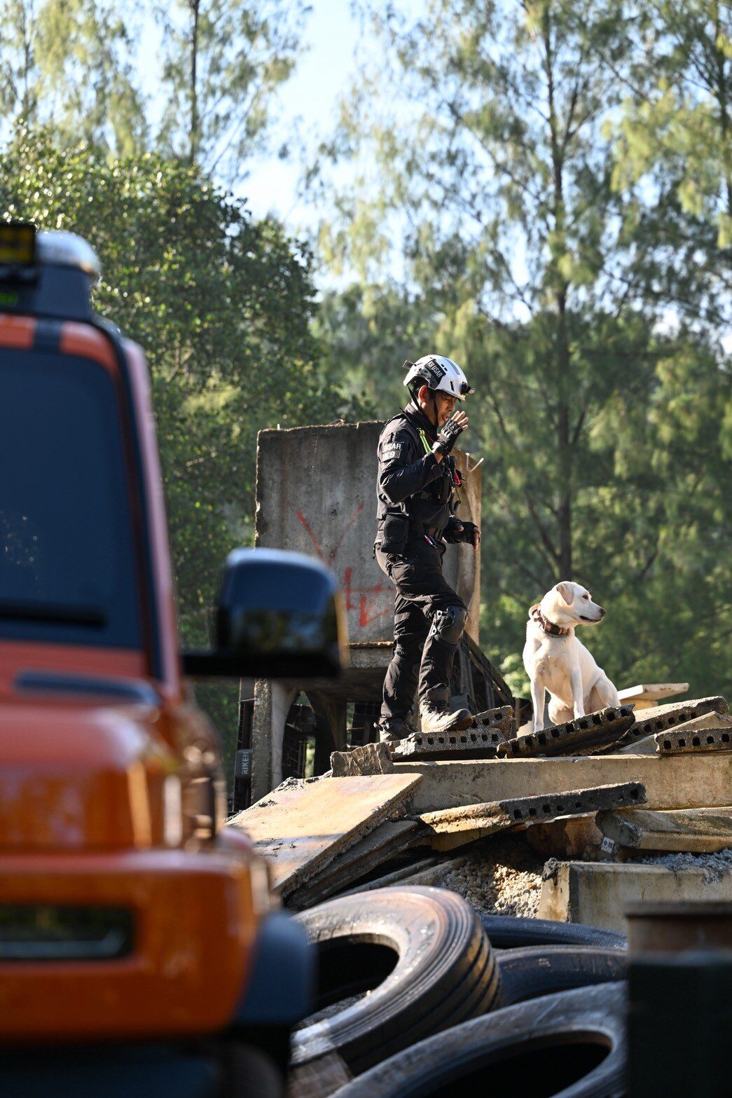 เชอรี V23 ส่งมอบทีมสุนัขกู้ภัย K9 USAR ระบบระบายอากาศอัตโนมัติ