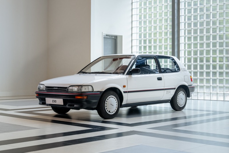 Toyota Corolla เจเนอเรชันที่ 6 รหัส E90