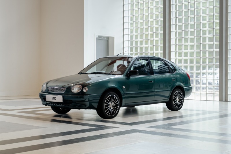 Toyota Corolla เจเนอเรชันที่ 8 รหัส E110