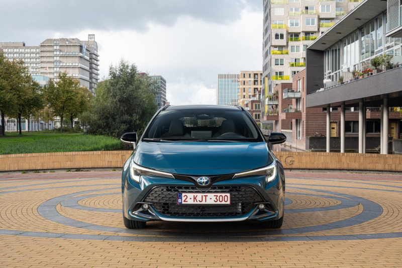 Toyota Corolla Touring Sports เจเนอเรชันที่ 12 รุ่น 60th Anniversary
